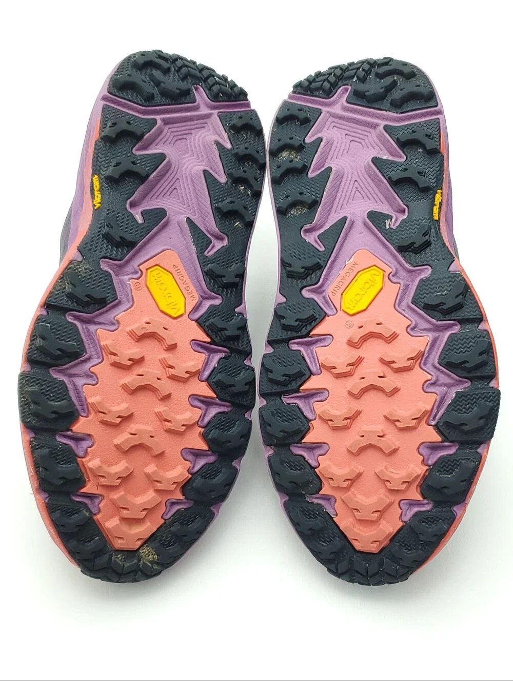 Hoka One One Speedgoat 4 Trail Running Shoes Women Size 7 Outer Space Hot Coral